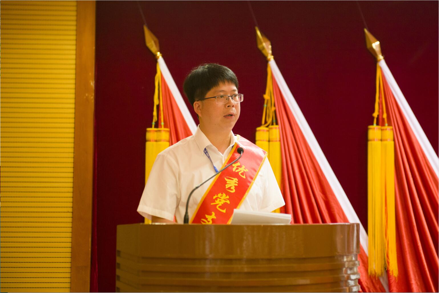 优秀党支部书记发言.jpg 优秀党支部书记发言.jpg