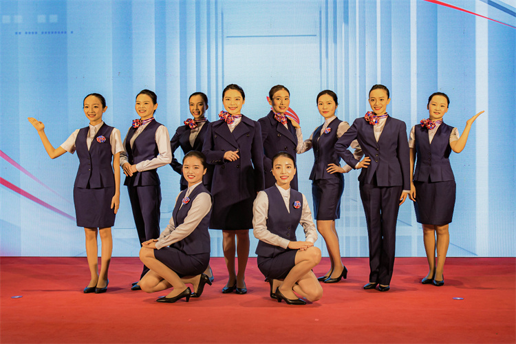 “爱家驿站”服务品牌发布会-4.jpg “爱家驿站”服务品牌发布会-4.jpg