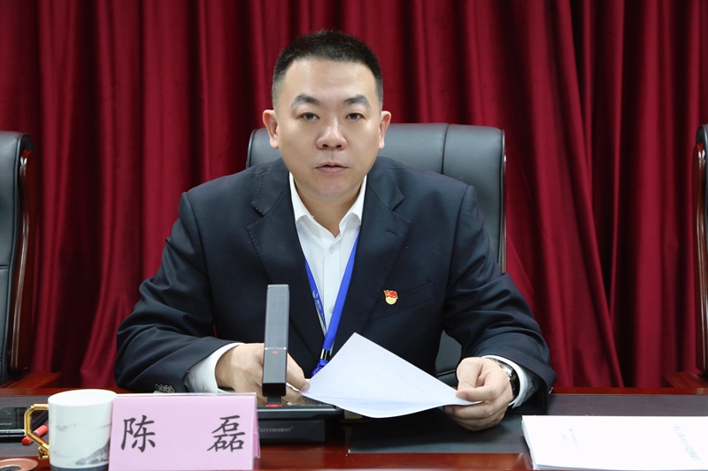 磊总_副本.jpg 磊总_副本.jpg