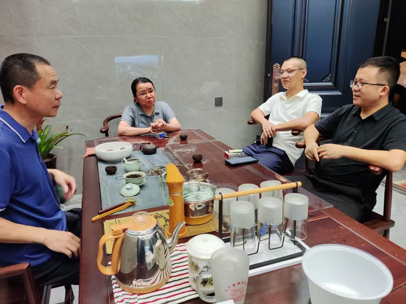 武平家访_副本.jpg 武平家访_副本.jpg